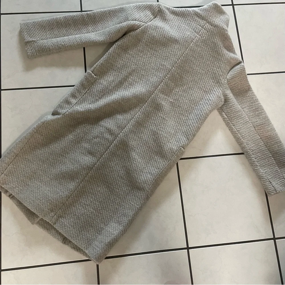 Banana Republic Light Gray Wool Blend Coat - Picture 6 of 7